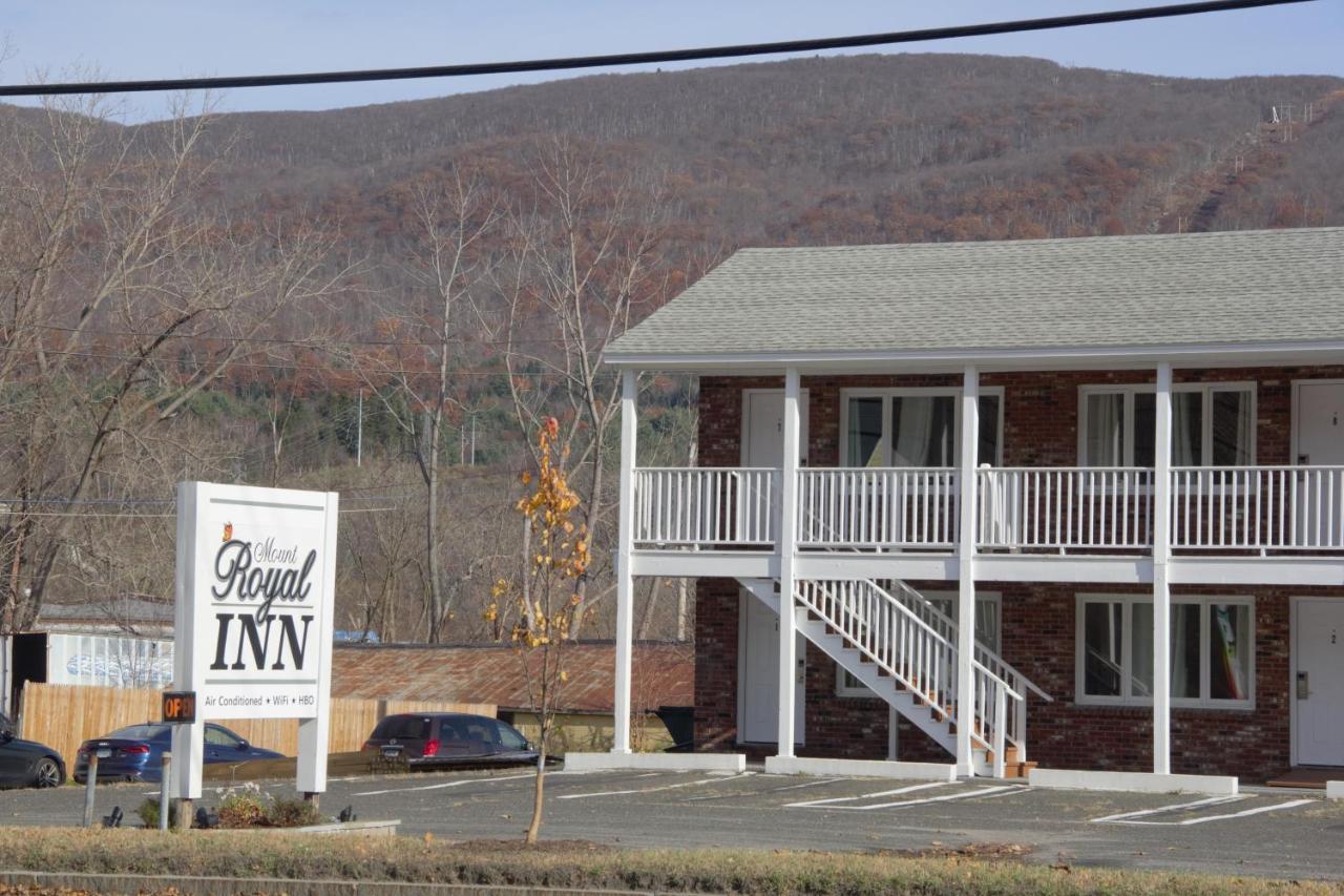 Mount Royal Inn Adams Exterior photo